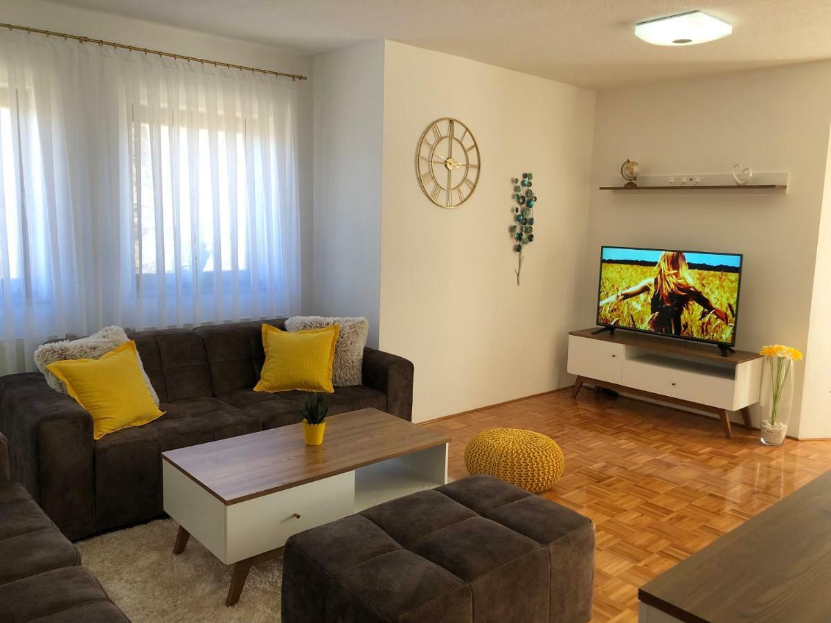 Apartment Golden Fields 스몰리야나크 외부 사진