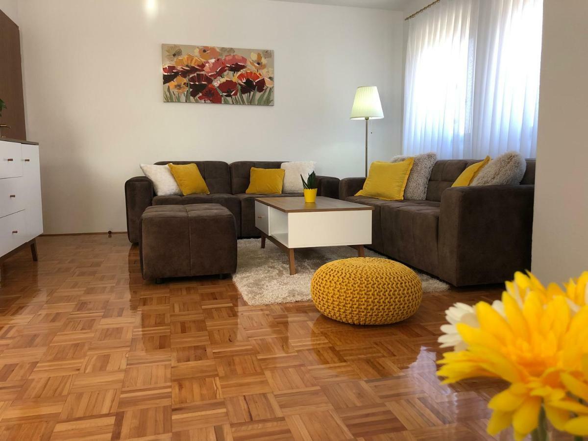 Apartment Golden Fields 스몰리야나크 외부 사진