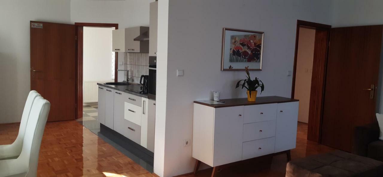 Apartment Golden Fields 스몰리야나크 외부 사진